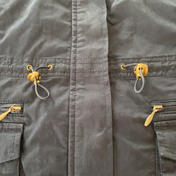 Women’s L.L. Bean Jacket - Picture 4 of 11